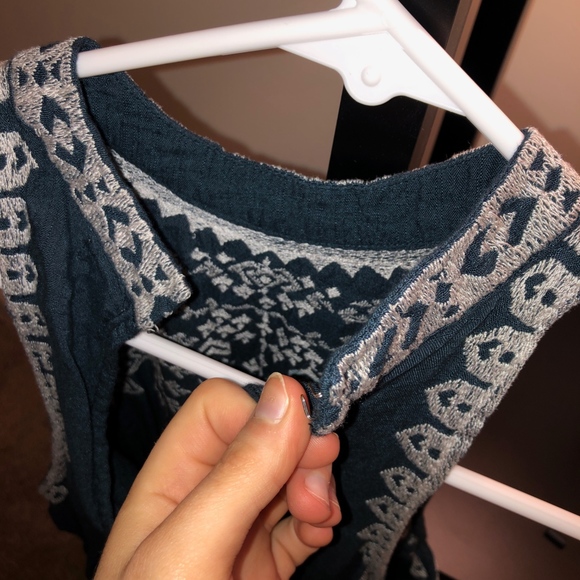 Ecote High Neck Top - Picture 3 of 4